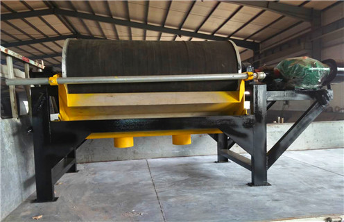 小型磁選機(jī)，每一臺(tái)小型磁選機(jī)都有自己的發(fā)展舞臺(tái)_礦用每一臺(tái)小型磁選機(jī)都有自己的發(fā)展舞臺(tái)_小型強(qiáng)磁滾筒磁選機(jī)