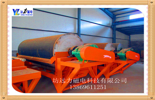 鋇鈦磁鐵礦磁選機(jī)，江西釩鈦磁鐵礦磁選機(jī)_江西釩鈦磁鐵礦磁選機(jī)是不是強(qiáng)磁底部特點(diǎn)廠家保證